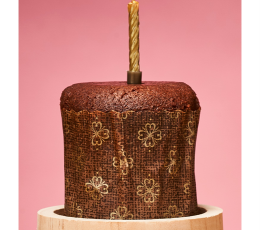 Staigmena-pyragėlis skardinėje "Let's celebrate", su žvakute (8,5 cm/140 g.) 1 Staigmena-pyragėlis skardinėje "Let's celebrate", su žvakute (8,5 cm/140 g.) 1